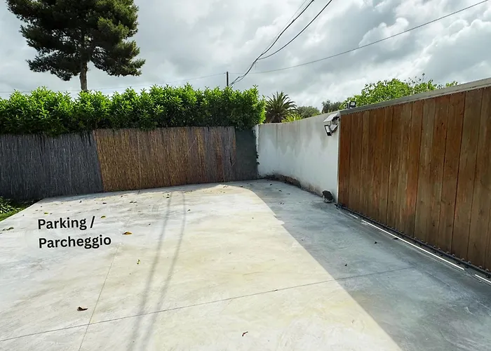 Konukevi Algherolux -free Secure Gated Parking For Cars And Motorbikes Alghero