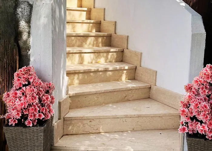 Konukevi Algherolux -free Secure Gated Parking For Cars And Motorbikes Alghero